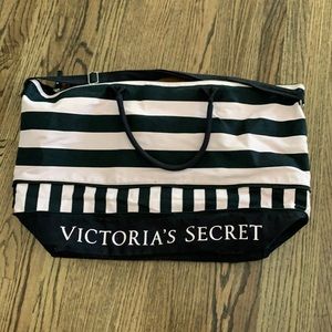Victoria secret weekender bag